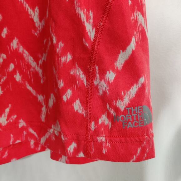 The North Face Coral Ikat Chevron Print Short Sleeve Flash Dry Shirt Size Small - Picture 3 of 7